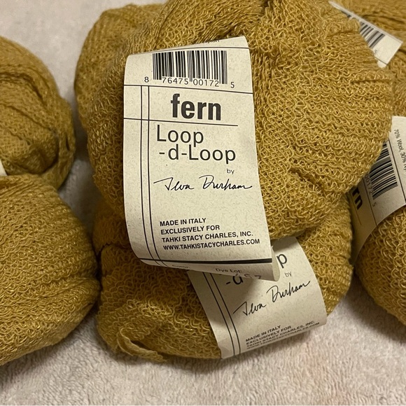 7 Balls Loop-d-Loop Fun Yarn Lot Color 003 Made in Italy - Picture 2 of 4